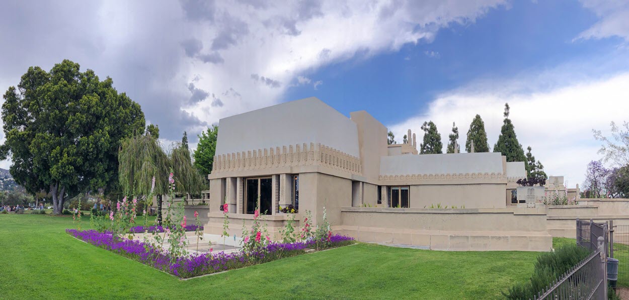 hollyhock house